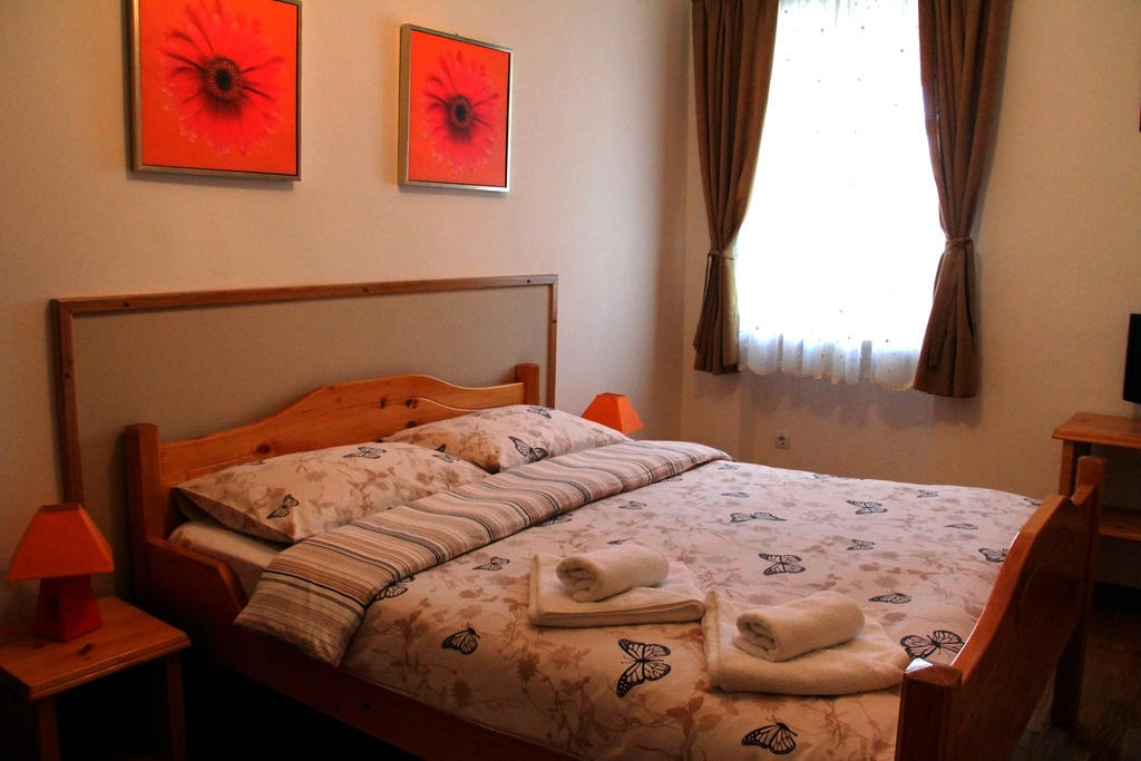 Rooms Su Su カルロヴァッツ 部屋 写真